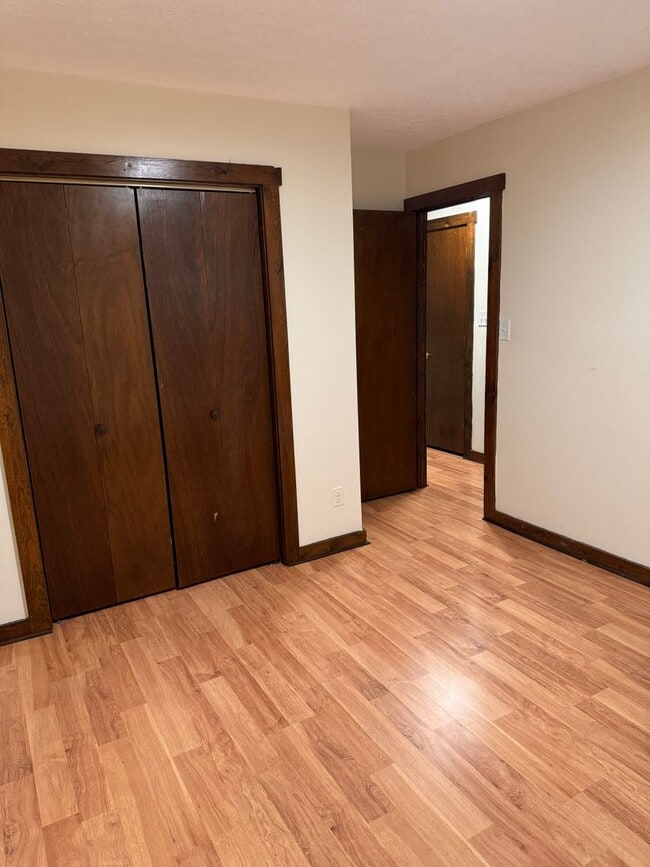 Building Photo - 176 Deer Creek Dr