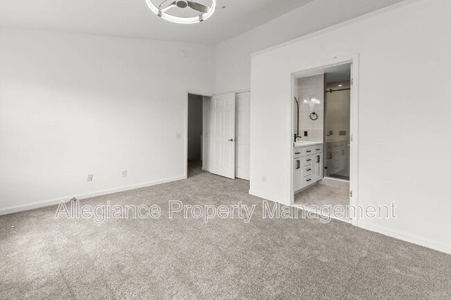 Building Photo - 45490 Whistling Terrace