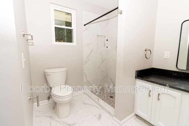 Building Photo - 1313 Timbercrest Ln