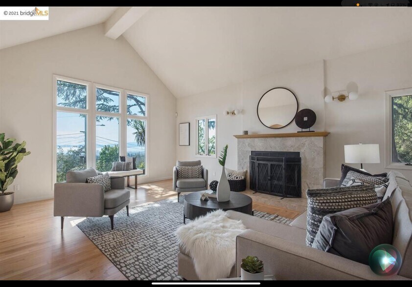 Living Room - 6344 Snake Rd