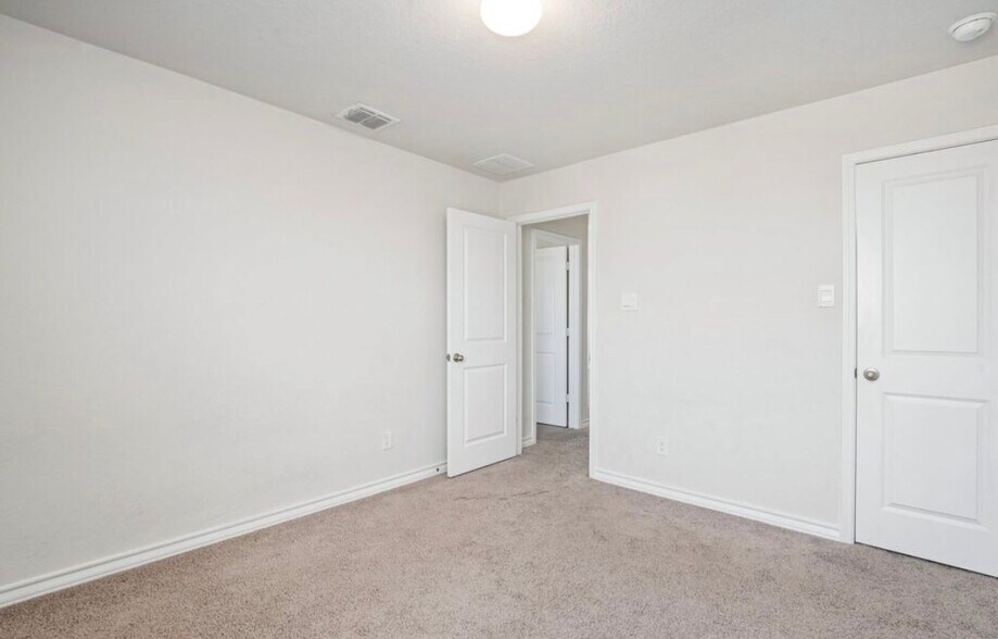 Building Photo - 2926 Wentwood Run