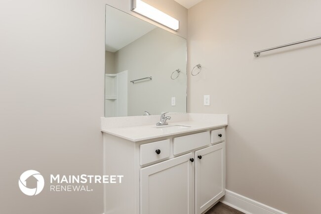 Building Photo - 150 Noble Pk Cir