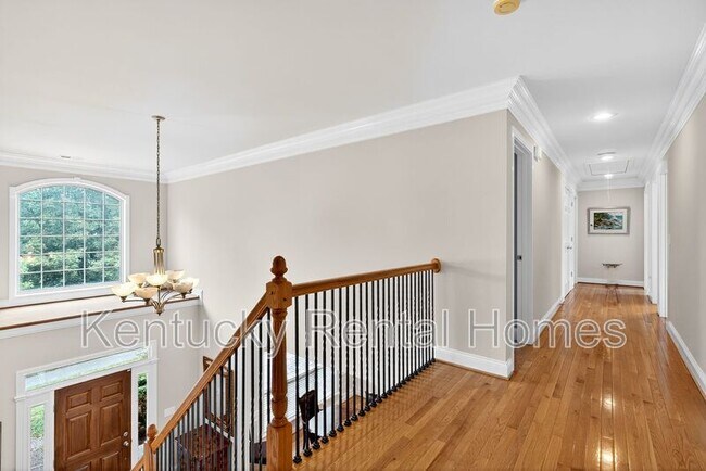 Building Photo - 2137 Roswell Dr