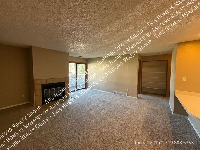 Building Photo - 1238 Firefly Cir