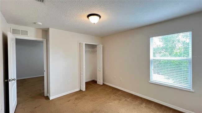 Building Photo - 16048 Yelloweyed Dr