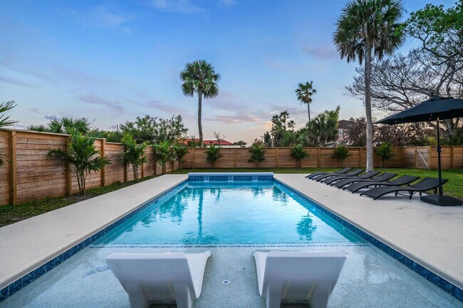 Building Photo - 115 Esther Dr