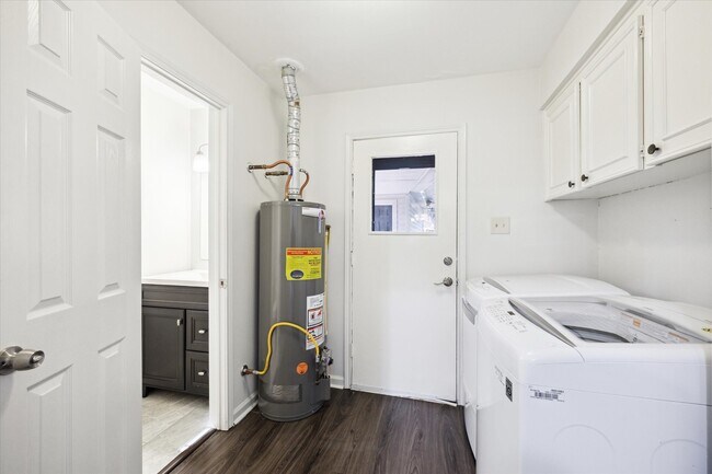 Building Photo - 7614 Braesview Ln