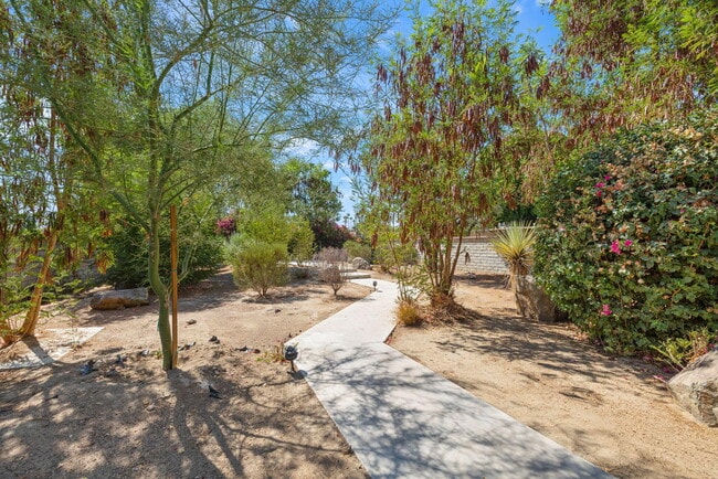 Building Photo - 72056 Palm Haven Dr
