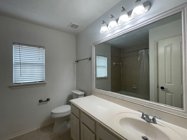 Building Photo - 8519 Babbling Brook Ct