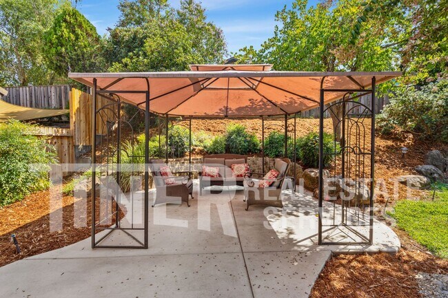 Building Photo - 5730 Chaffey Ln