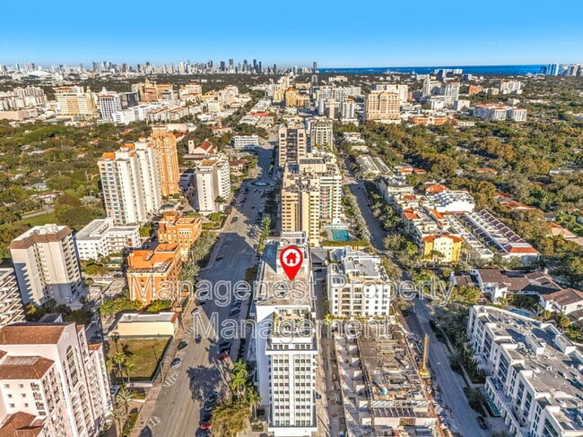 Building Photo - 700 Biltmore Way