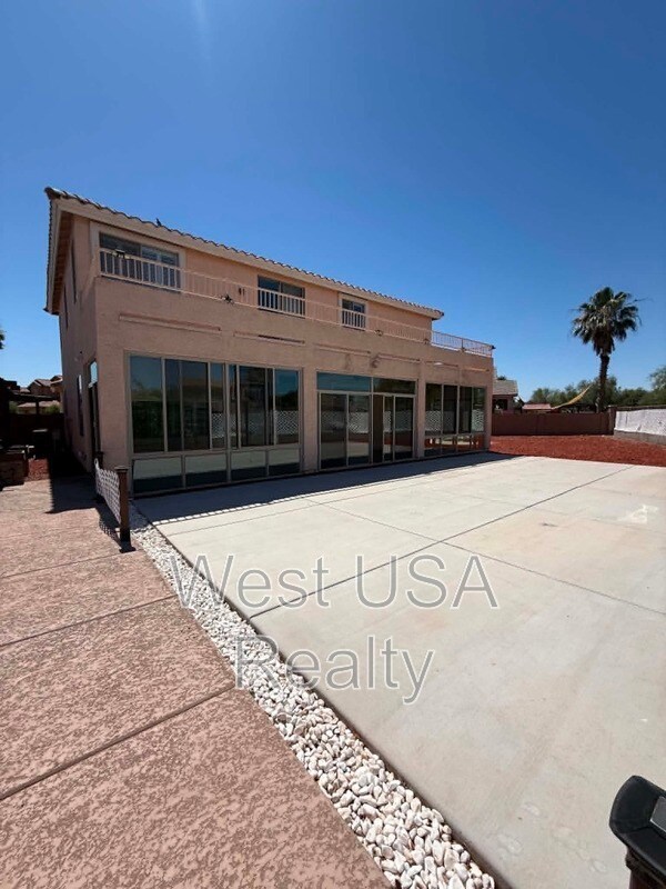 Building Photo - 20652 N Donithan Way
