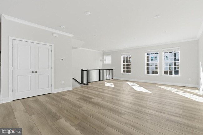 Building Photo - 1715 Water Xing Rd