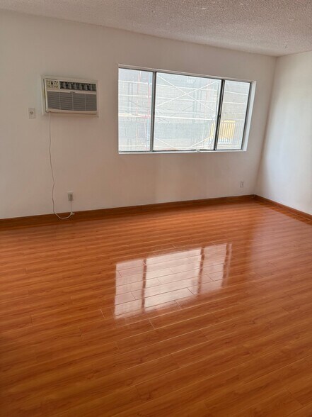 Building Photo - 7657 Sepulveda Blvd