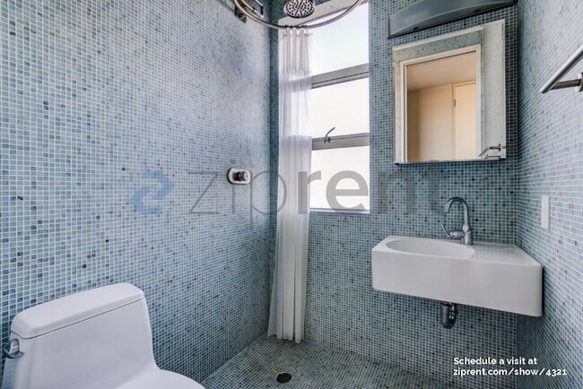 Building Photo - 921 Elizabeth St