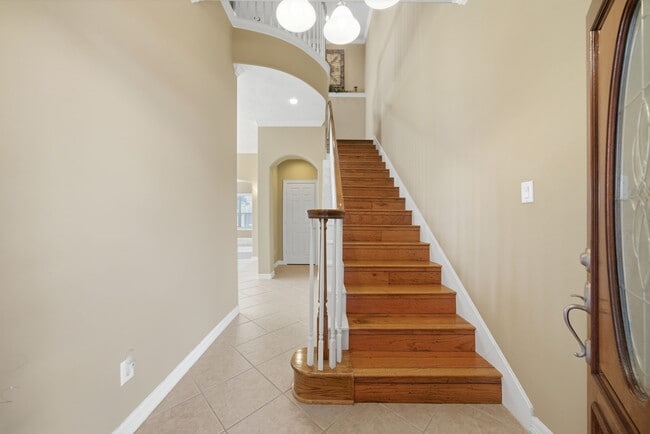 Building Photo - 8029 Durango Way Dr