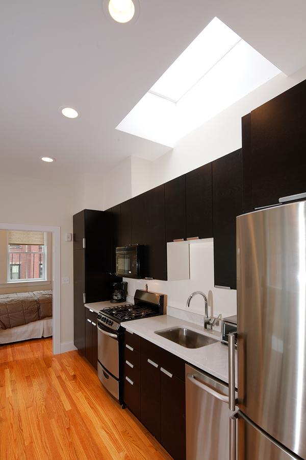 Building Photo - 784 Tremont St