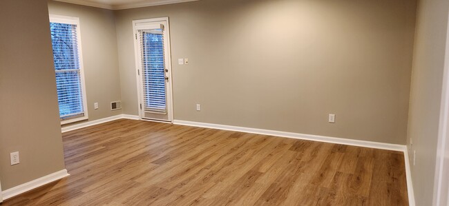 Master bedroom to sunroom - 4108 Saratoga Woods Dr