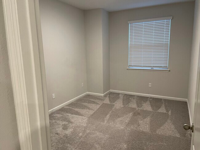 Building Photo - 64 Seastar Ct