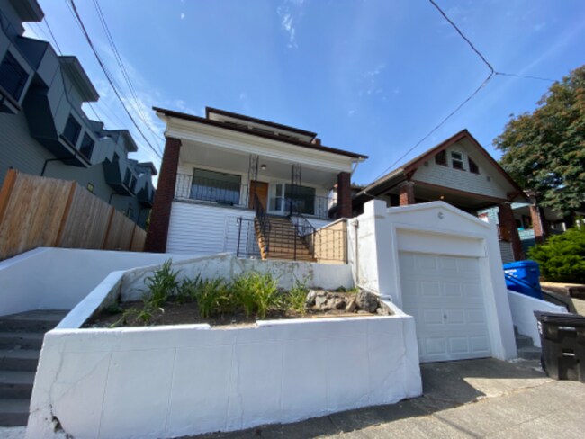 Building Photo - 4457 Whitman Ave N