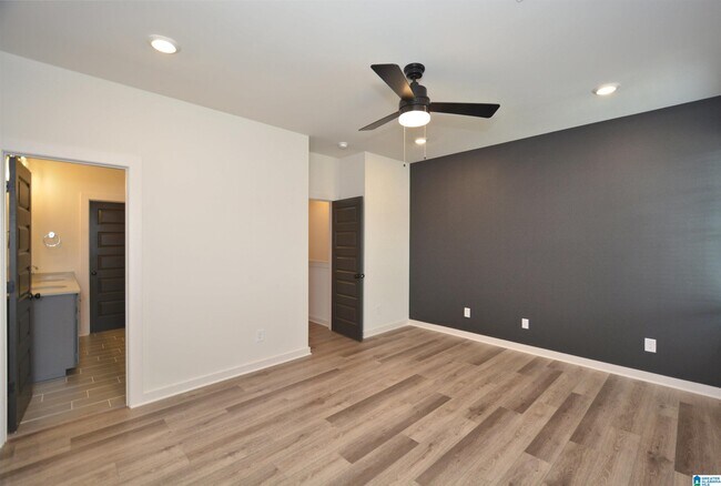 Building Photo - 1107 Windsor Sq