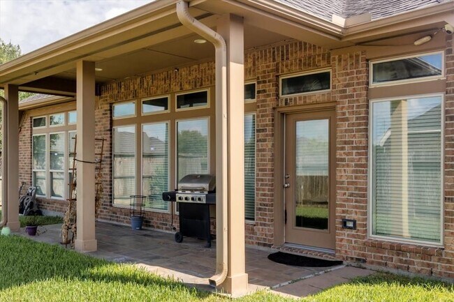 Building Photo - 2735 Rosepoint Ct