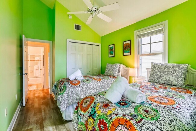 Building Photo - 6-MONTH RENTAL! Beautifully Furnished 3 Bed 2.5 Bath Home in the Sanctuary of the Key West Golf C...