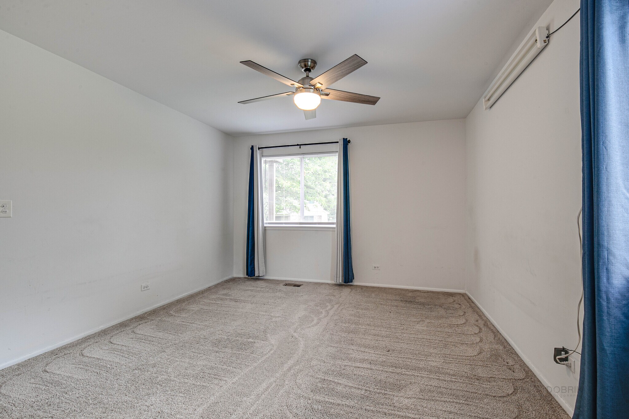Building Photo - 1075 Auburn Ln