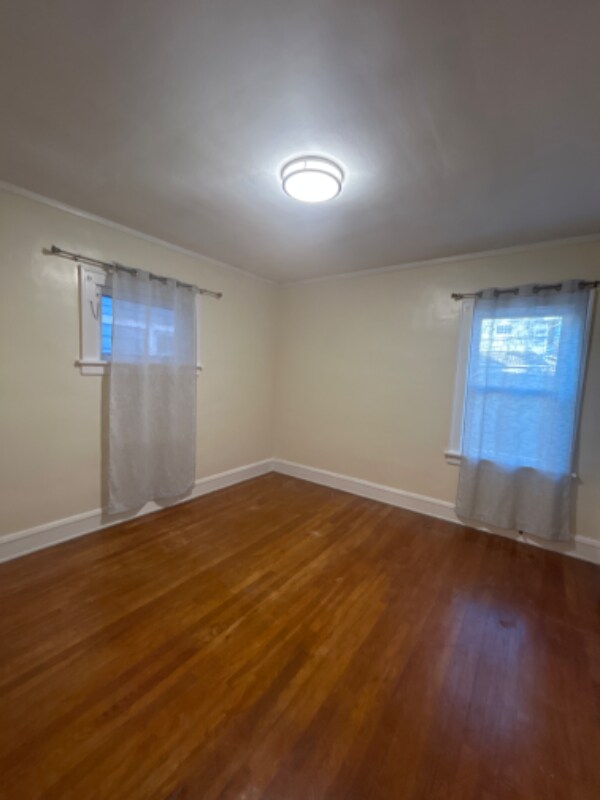 Building Photo - 1561 Bunts Rd