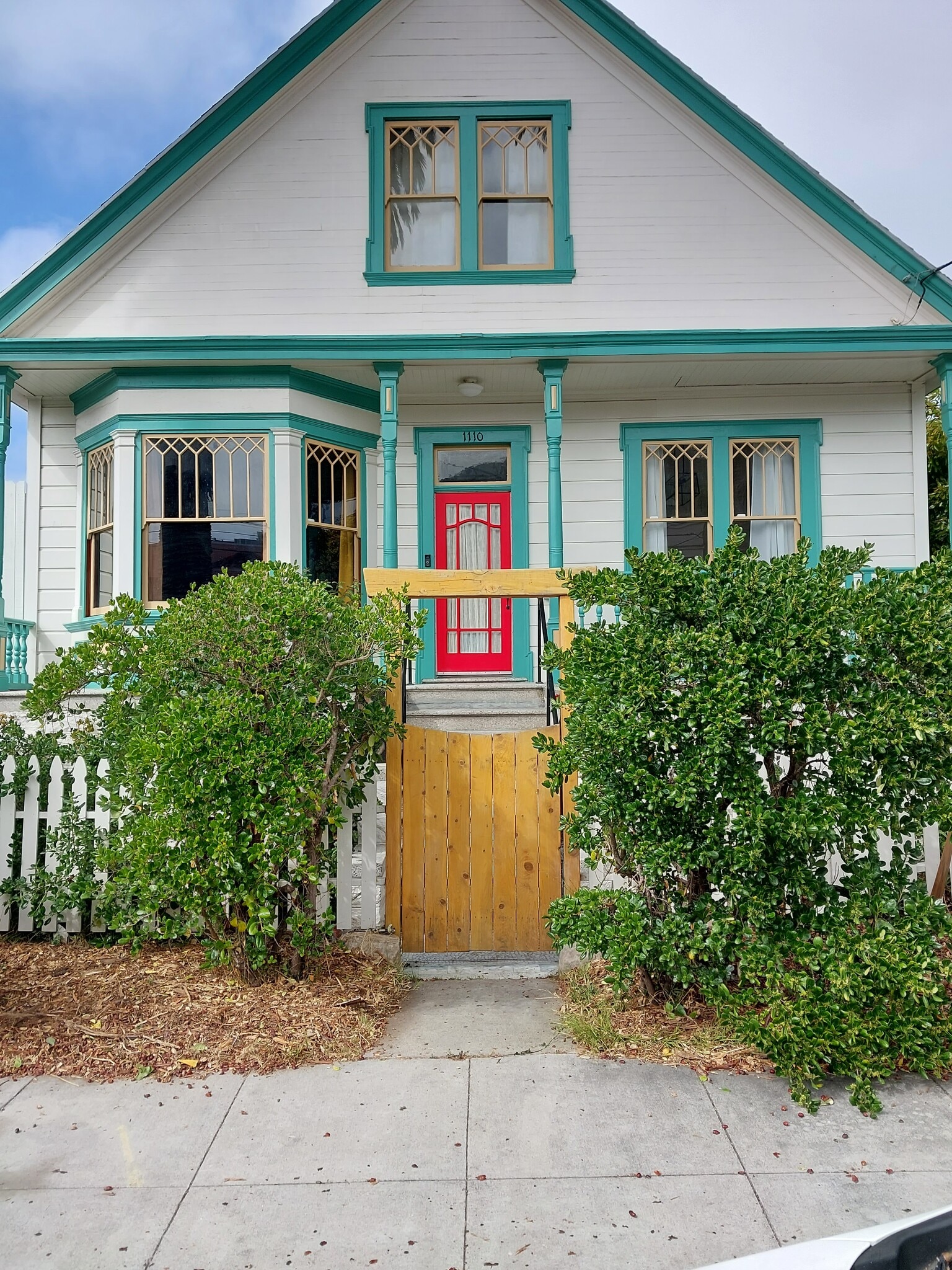 Building Photo - 1110 Hollister Ave