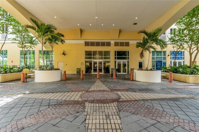 Building Photo - 7350 SW 89th St