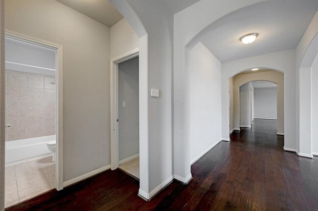 Building Photo - 176 Flannery Ln