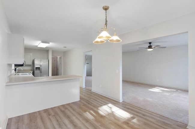 Building Photo - 6334 Cottage Woods Dr