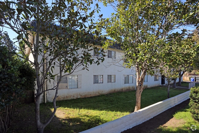 Building Photo - Marleta Manor Apartments