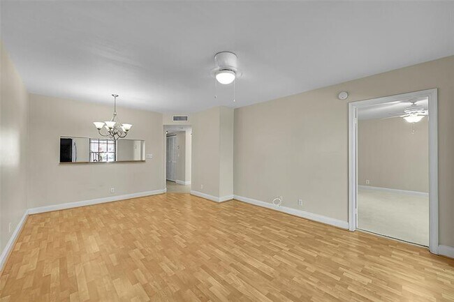 Building Photo - 2518 NW 89th Dr