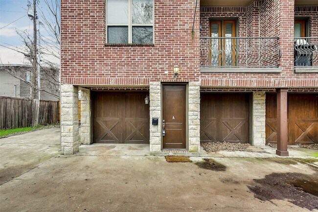 Building Photo - 2606 N Henderson Ave