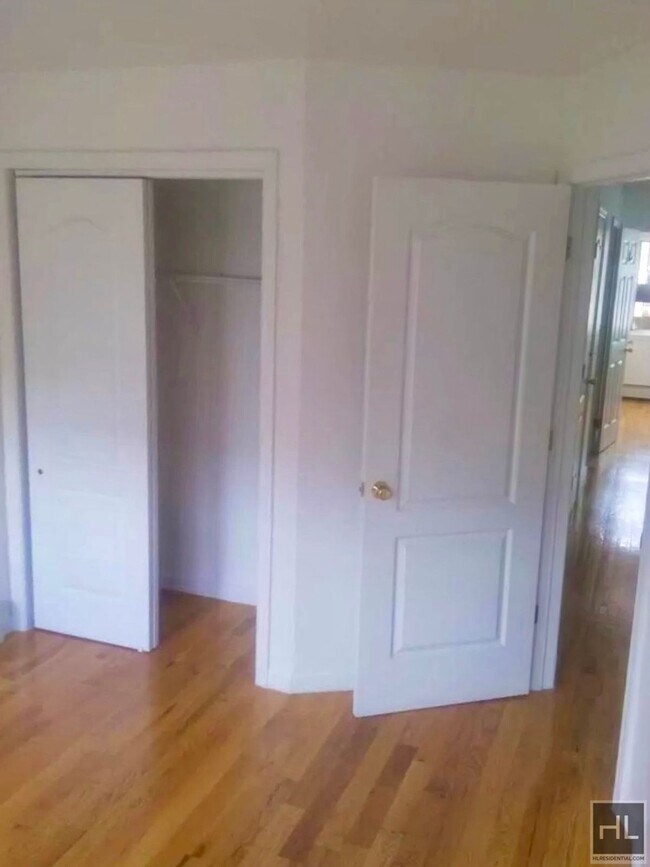 Building Photo - CATALPA AVENUE