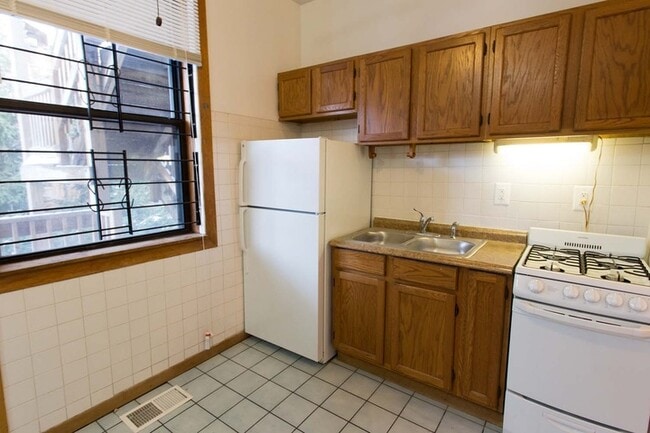 Floorplan - 1018 E. 54th Street