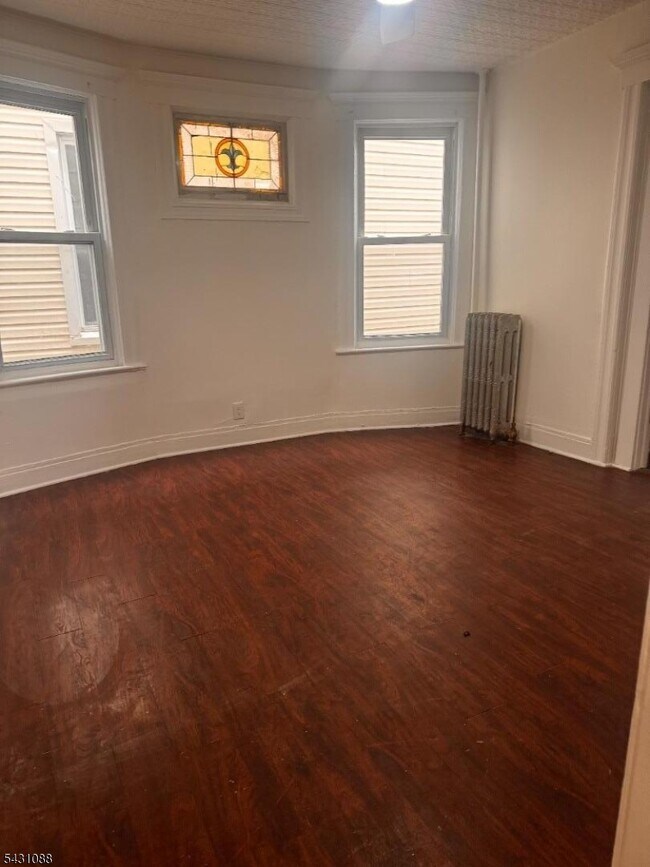 Building Photo - 176 N 16th St