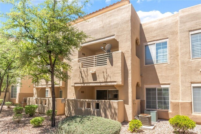 Building Photo - 1908 Tierra Vista Dr