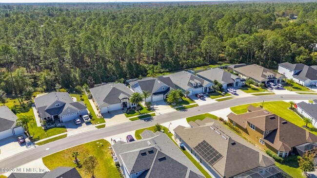 Building Photo - 454 Willow Lake Dr