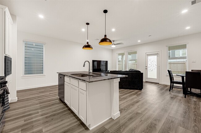 Building Photo - 2930 Needham Gdn Ln