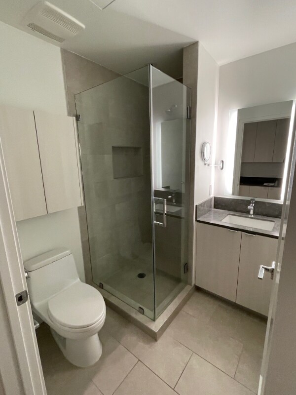 Building Photo - 11665 Mayfield Ave