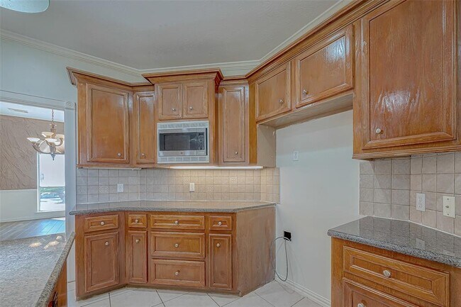 Building Photo - 16002 Castletown Park Ct
