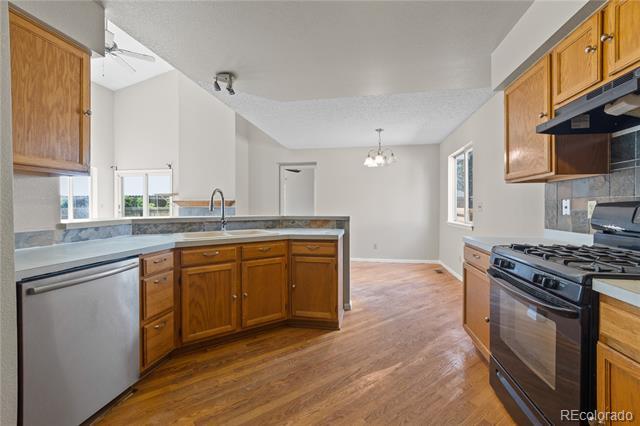 Building Photo - 8847 Cloverleaf Cir