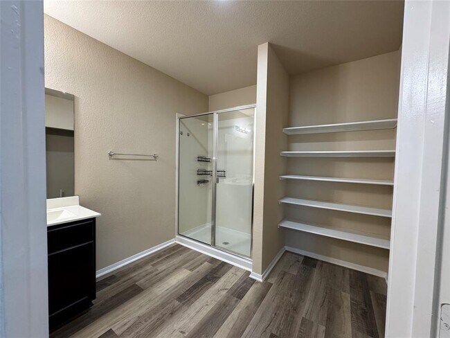 Building Photo - 3108 Armidale Dr