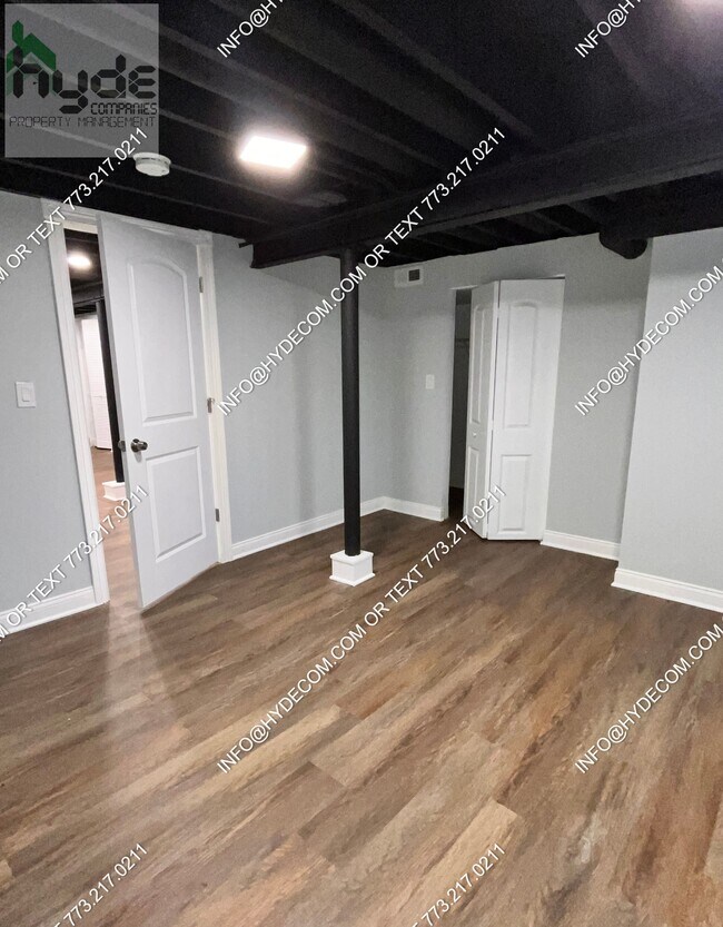 Building Photo - 8728 S Honore St