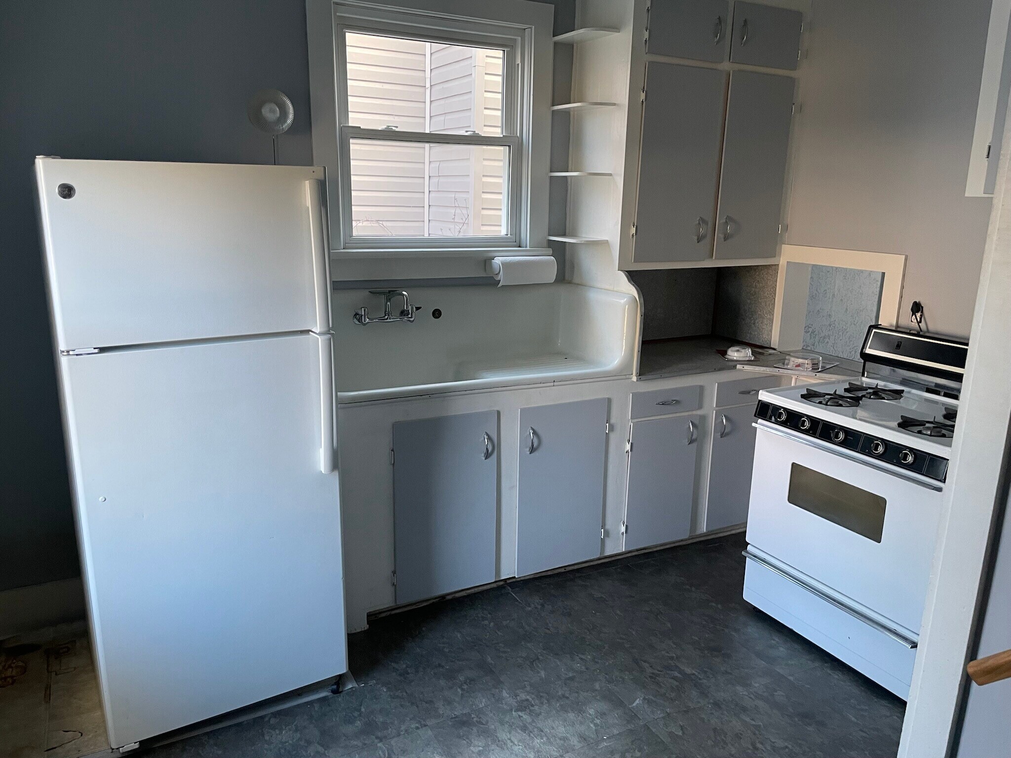 Kitchen - 450 3rd Ave