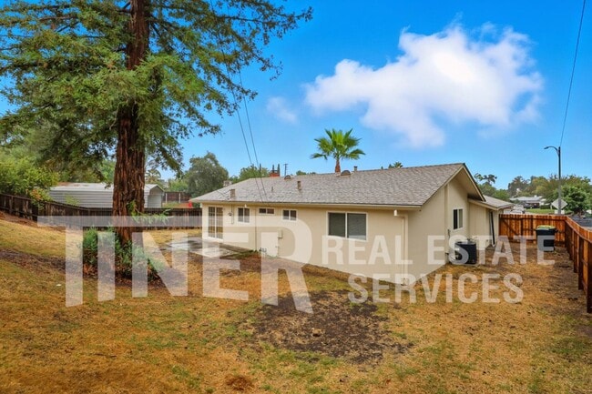 Building Photo - 1411 Michael Way