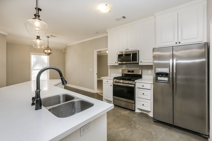 Building Photo - 104 Moss Crk